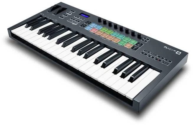 Novation FLKEY 37 - MIDI klaviatūra, skirta FL Studio programinei įrangai, 37 klavišai.