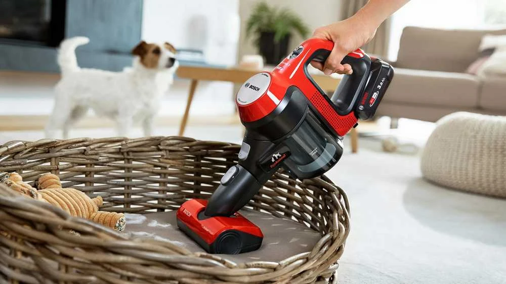 Bosch Įkraunamasis dulkių siurblys Unlimited 7 ProAnimal, Raudonos spalvos (BCS711PET)