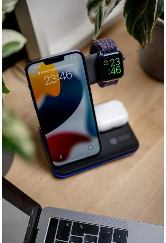 Newell induOne N-GY-Z5A indukcinis įkroviklis 3 mobiliesiems įrenginiams (Juodas)