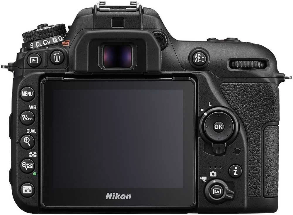Nikon D7500 korpusas