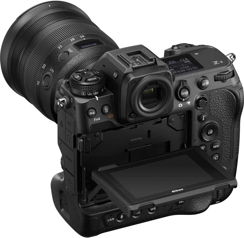 Nikon Z9 + NIKKOR Z 24-70mm f/4 S