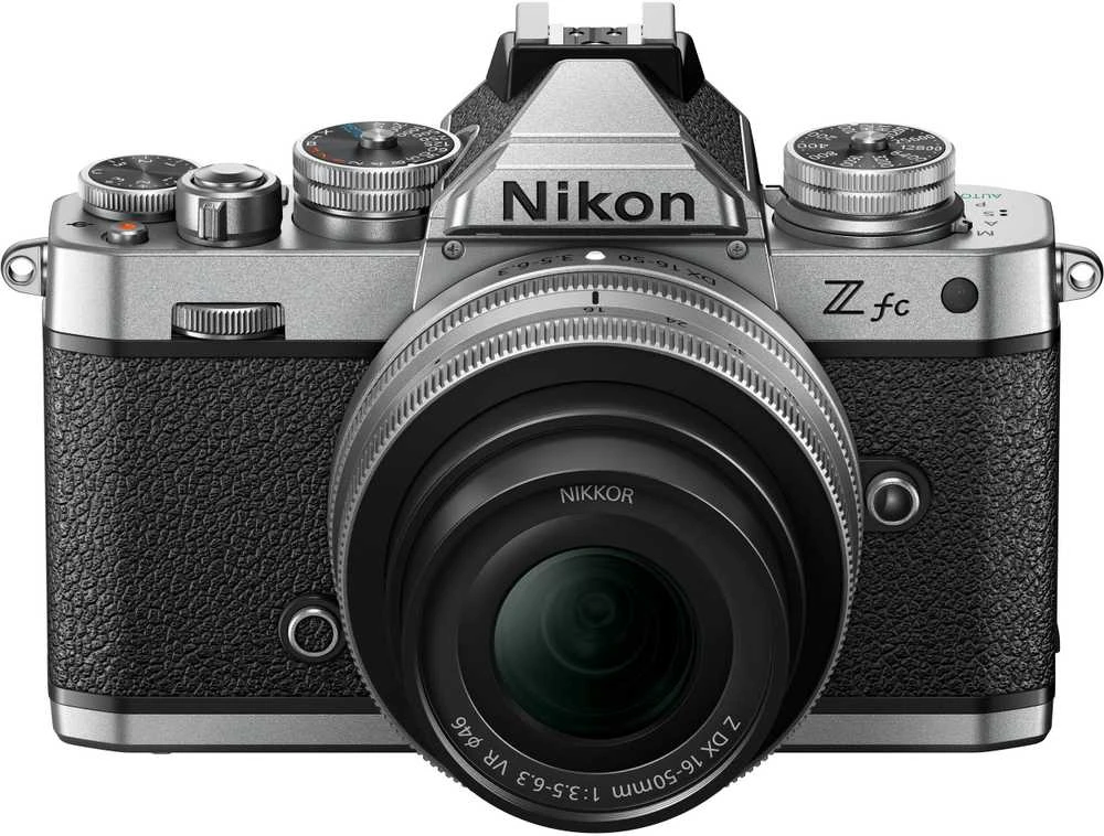 Nikon Z fc + NIKKOR Z DX 16-50mm f/3.5-6.3 VR (Sidabrinis)