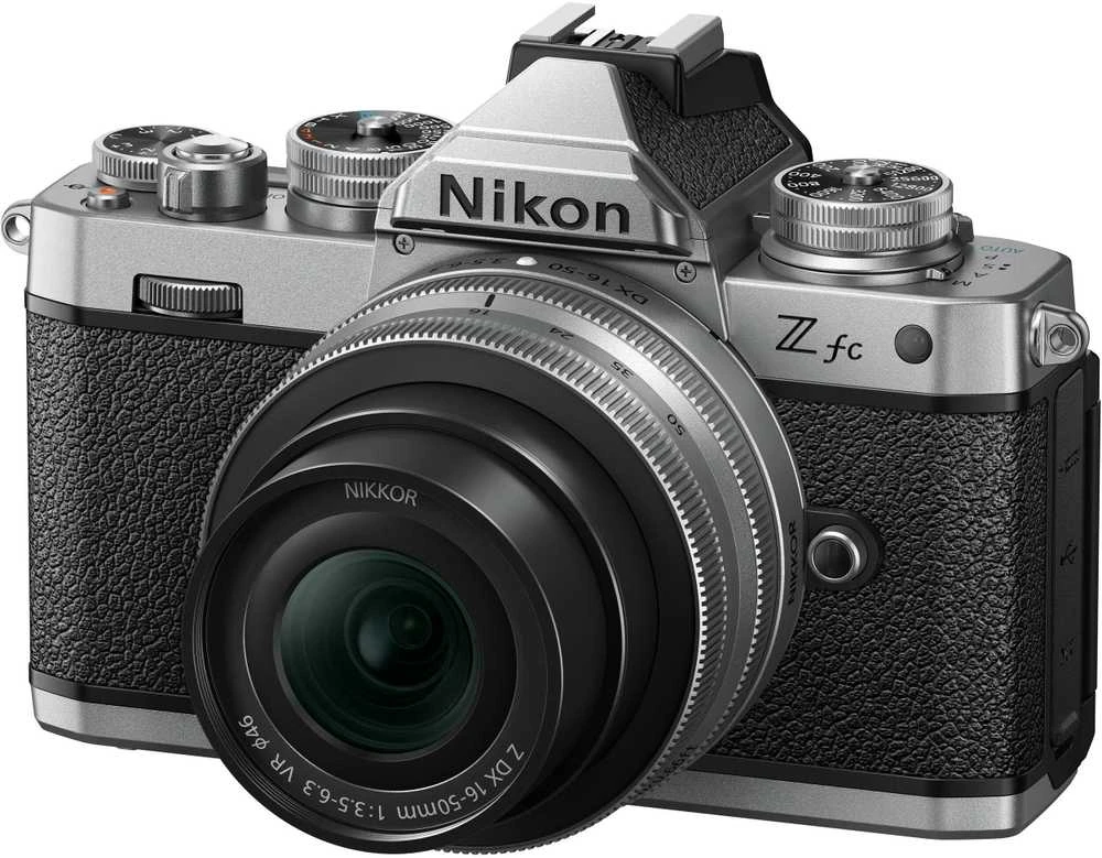 Nikon Z fc + NIKKOR Z DX 16-50mm f/3.5-6.3 VR (Sidabrinis)