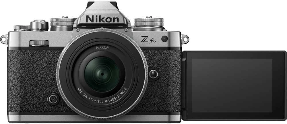 Nikon Z fc + NIKKOR Z DX 16-50mm f/3.5-6.3 VR (Sidabrinis)