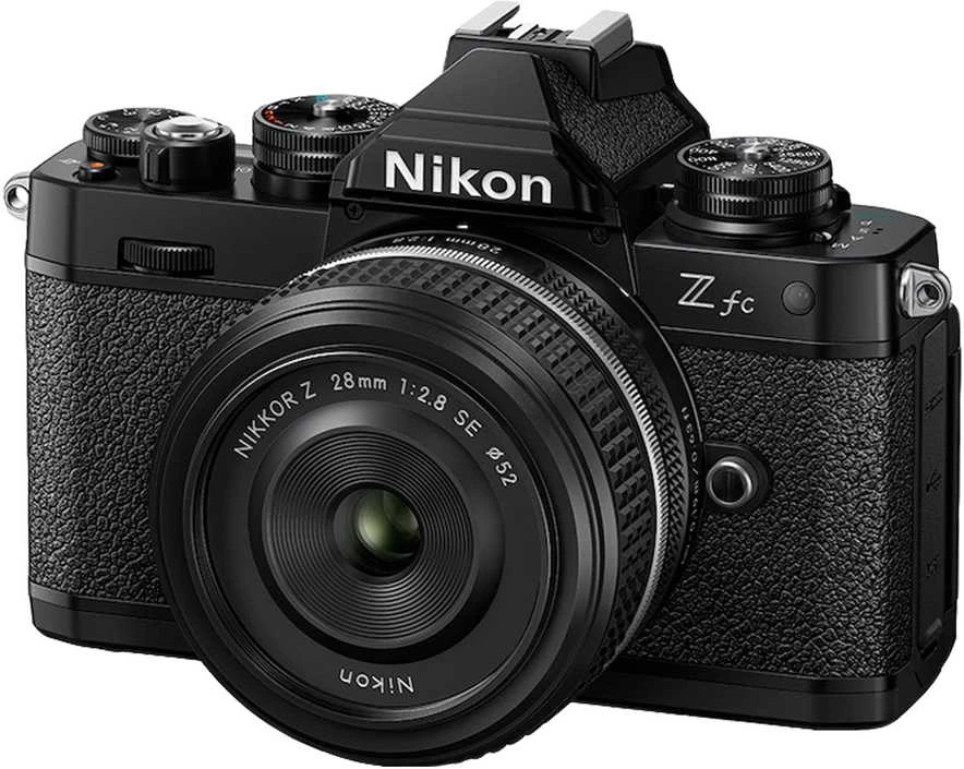 Nikon Z fc + NIKKOR Z 28mm f/2.8 (SE) (Juodas)