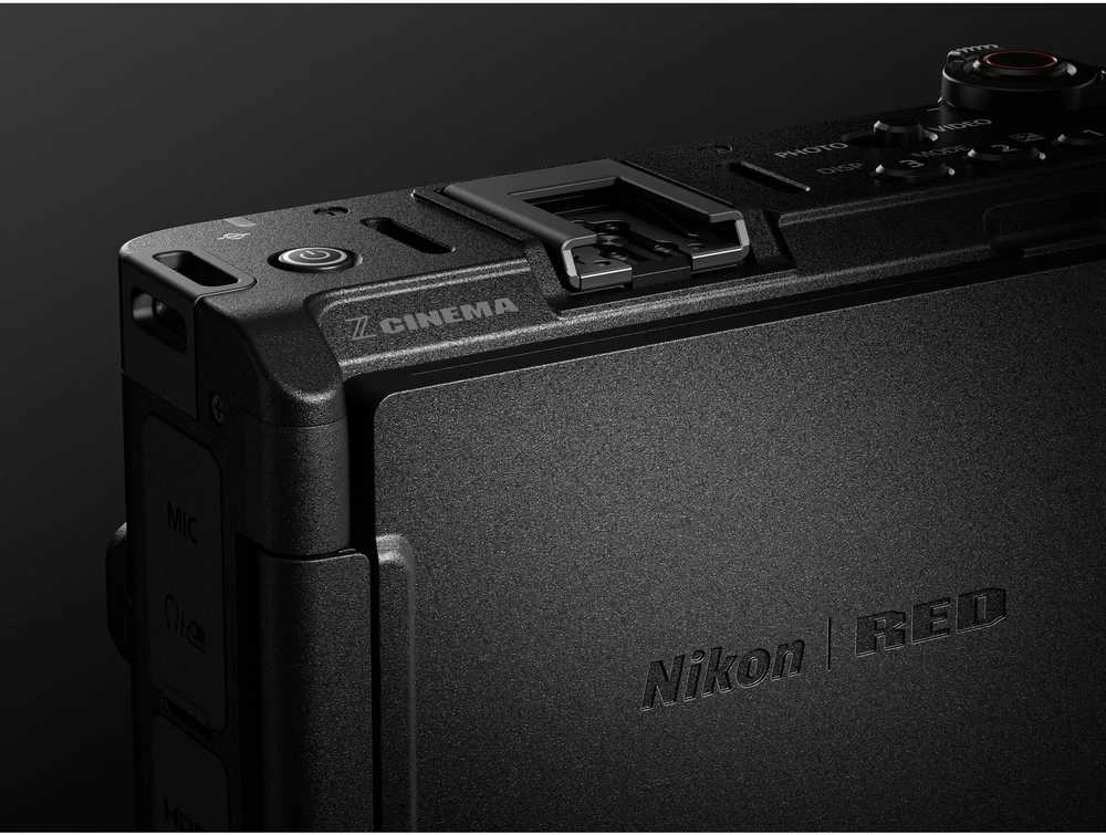 Nikon ZR + NIKKOR Z 50mm f/1.4 + FTZ II Mount Adapteris (Juodas)