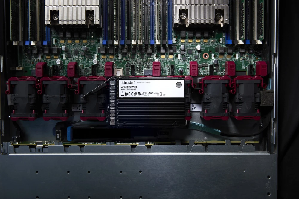 „Kingston Technology“ 15,36 TB DC3000ME U.2 PCIe 5.0 NVMe TCG Opal Enterprise SSD diskai