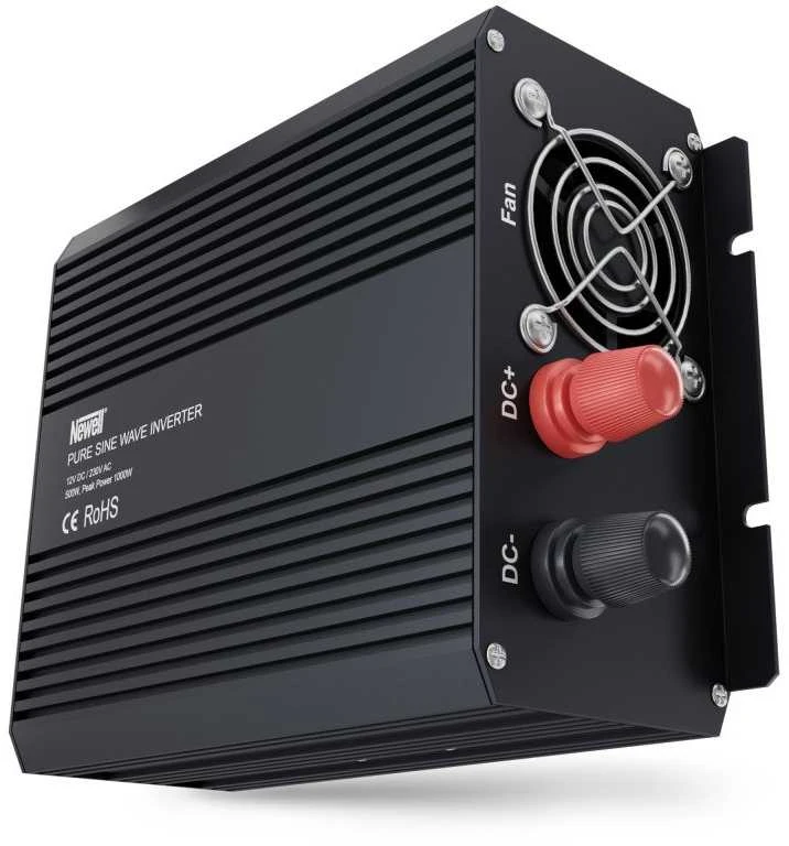 Objektyvas Newell įtampos keitiklis su gryna sinusine banga 12 V / 230 V, 500 W.