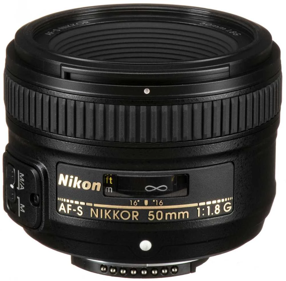 Objektyvas Nikon AF-S NIKKOR 50mm f/1.8G + Nikon Speedlight SB-700