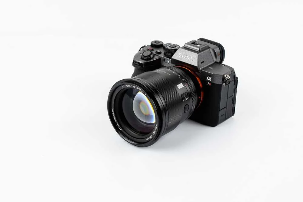 Objektyvas - Viltrox AF 75mm F1.2 Sony E automatinio fokusavimo objektyvas