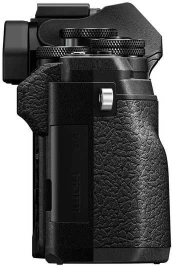 Om Digital Solutions „Olympus OM-D E-M10 Mark IV Body“ (Juodas)