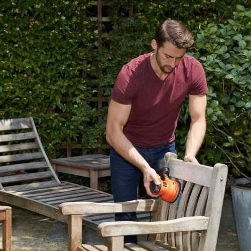 Black & Decker Juodas & Decker Ekscentrinis šlifuoklis Juodas & Decker BEW210-QS; 230 W