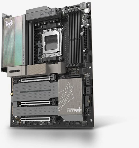 SAPPHIRE NITRO+ X870EA WIFI7 pagrindinė plokštė