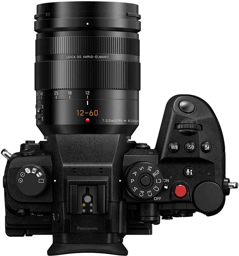 „Panasonic Lumix DC-GH7“ + „LEICA DG VARIO-ELMARIT 12-60mm / F2.8-4 ASPH.“ / „POWER O.I.S.“ (H-ES12060) (Juodas)