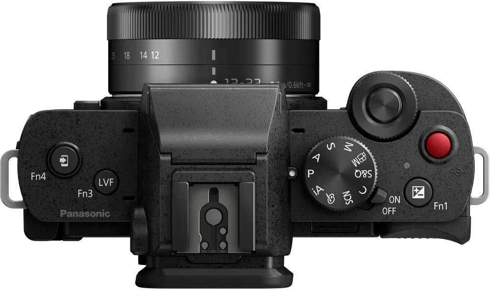 Panasonic Lumix DC-G100D + LUMIX G VARIO12-32mm f/3.5-5.6 ASPH (Juodas)