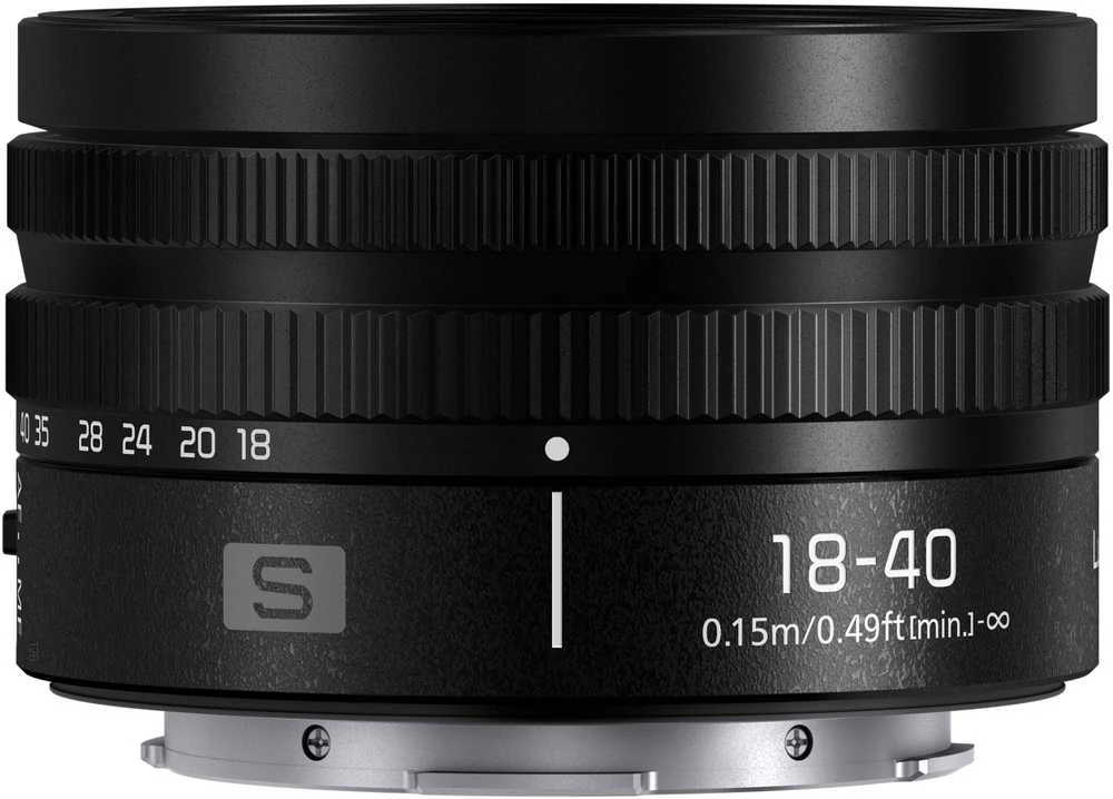 Objektyvas Panasonic LUMIX S 18-40mm / F4.5-6.3 / L-mount / (S-R1840)