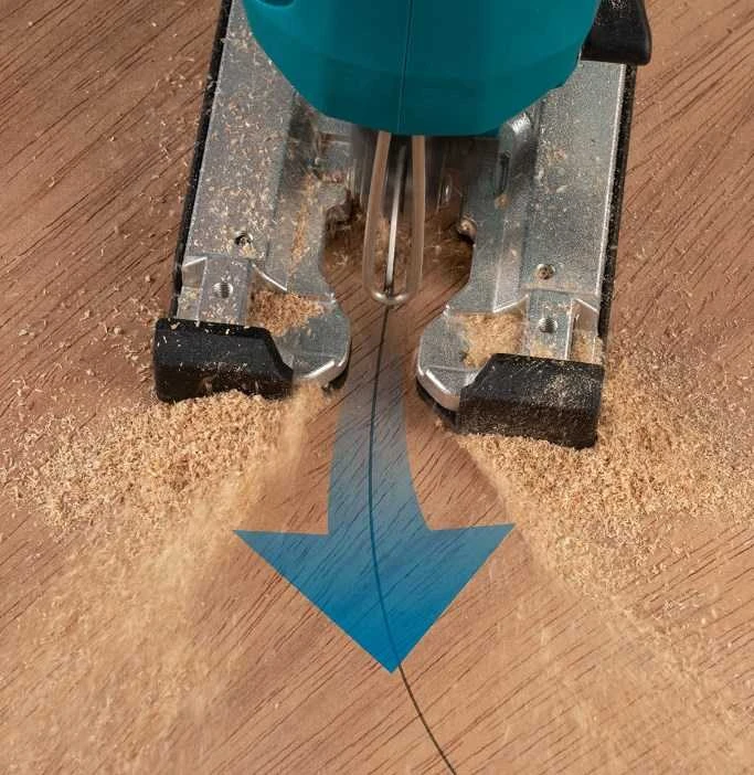Makita DJV184Z Akumuliatorinis siaurapjūklis 18 V Li-ion, BL-motor, Be akumuliatorių ir kroviklio!