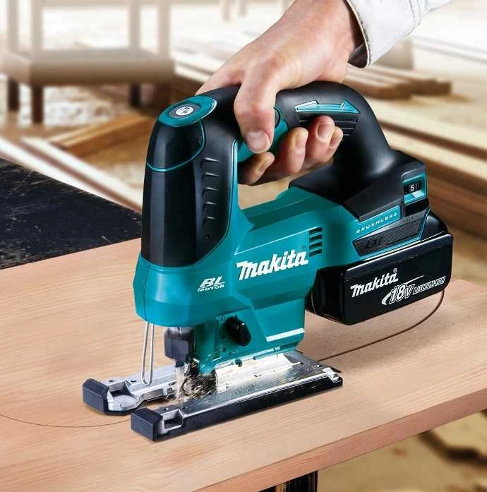 Makita DJV184Z Akumuliatorinis siaurapjūklis 18 V Li-ion, BL-motor, Be akumuliatorių ir kroviklio!