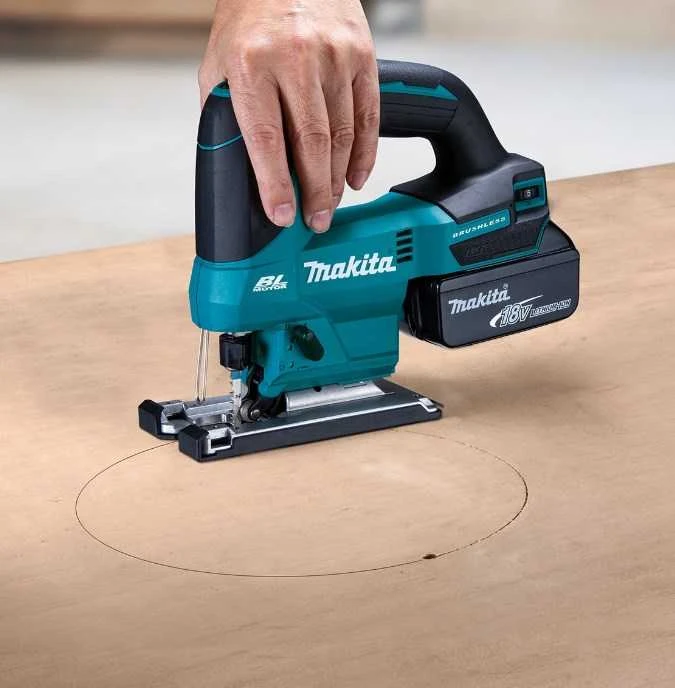 Makita DJV184Z Akumuliatorinis siaurapjūklis 18 V Li-ion, BL-motor, Be akumuliatorių ir kroviklio!