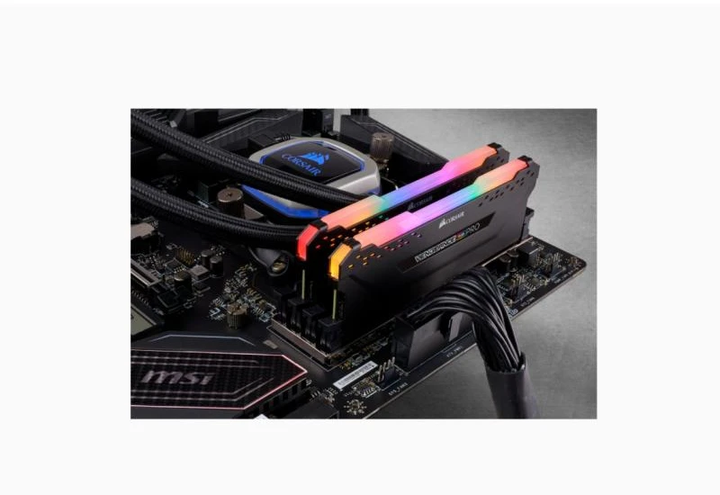 RAM CORSAIR Vengeance RGB PRO 32GB DDR4 3200MHz Unbuffered 16-20-20-38 juodas Šilumos skirstytuvas DIMM