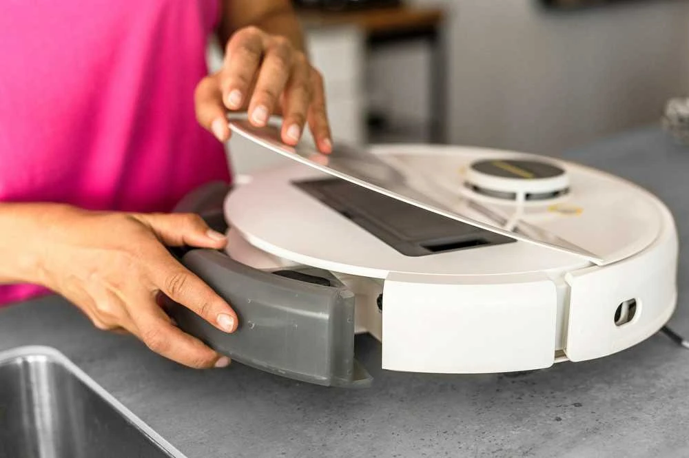 Dulkių siurblys-robotas Kärcher RCV 5 su plovimo funkcija, Baltas