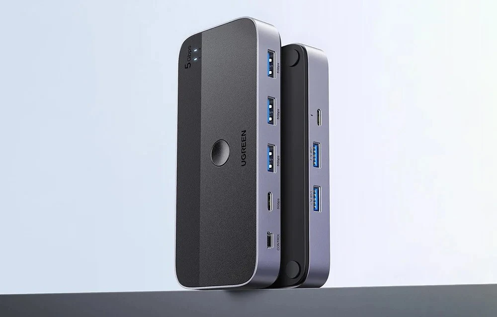 Ugreen USB 3.0 perjungėjas (2 PC <-> 4 įrenginiai (3x USB-A + USB-C))