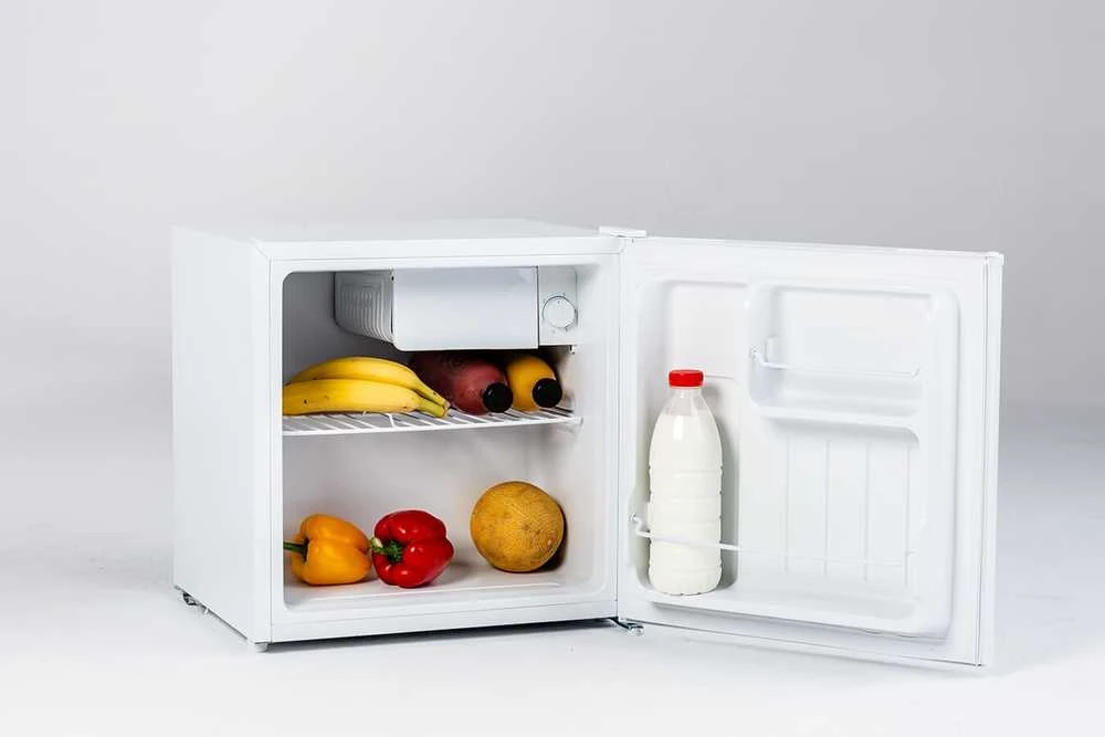 Ravanson LKK-50 kombinuotas šaldytuvas Laisvai pastatomas Baltas