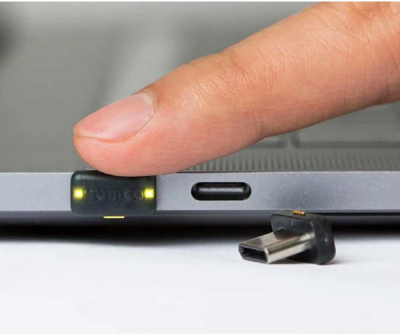 Yubico YubiKey 5C Nano FIPS