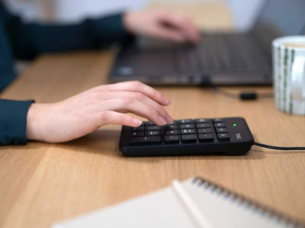 Klaviatūra Trust 22221 numeric keypad Nešiojamas kompiuteris/PC USB Juodas