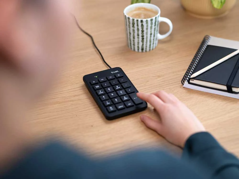 Klaviatūra Trust 22221 numeric keypad Nešiojamas kompiuteris/PC USB Juodas