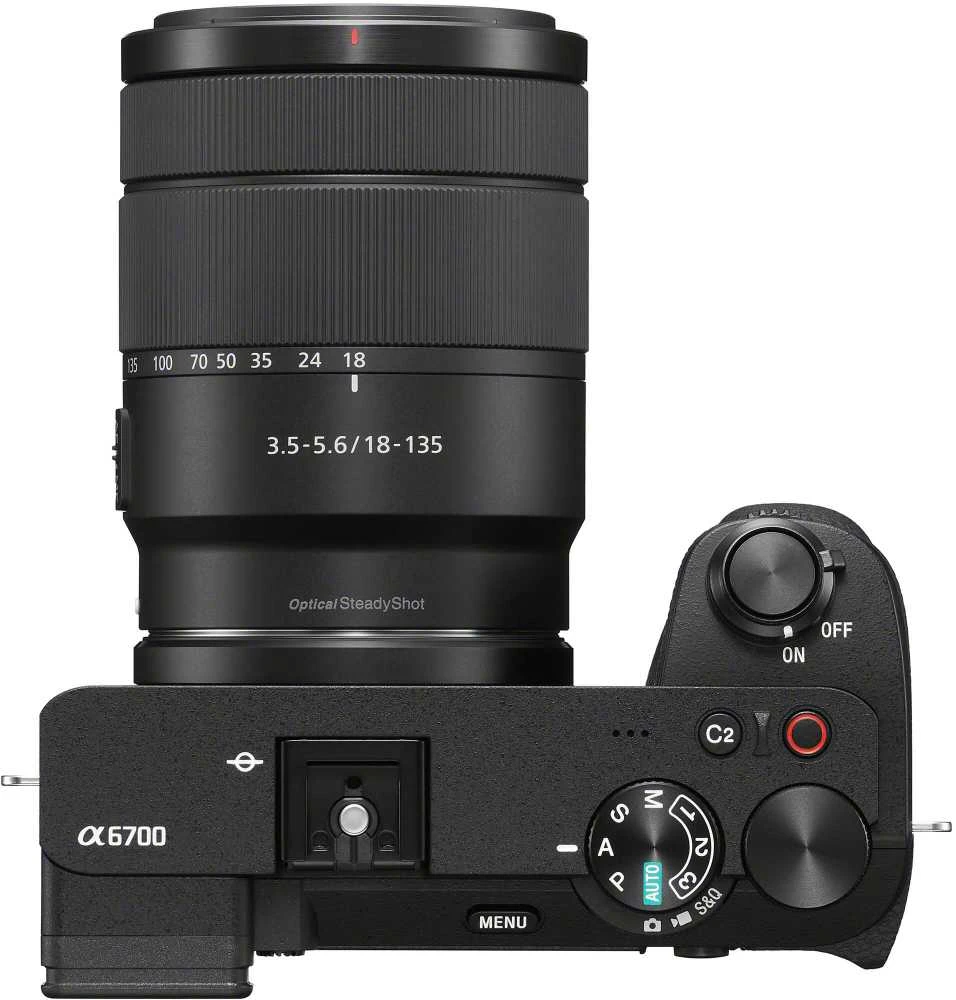 Sony A6700 + 18-135mm (Juodas) | (ILCE-6700M) | (Alpha 6700)