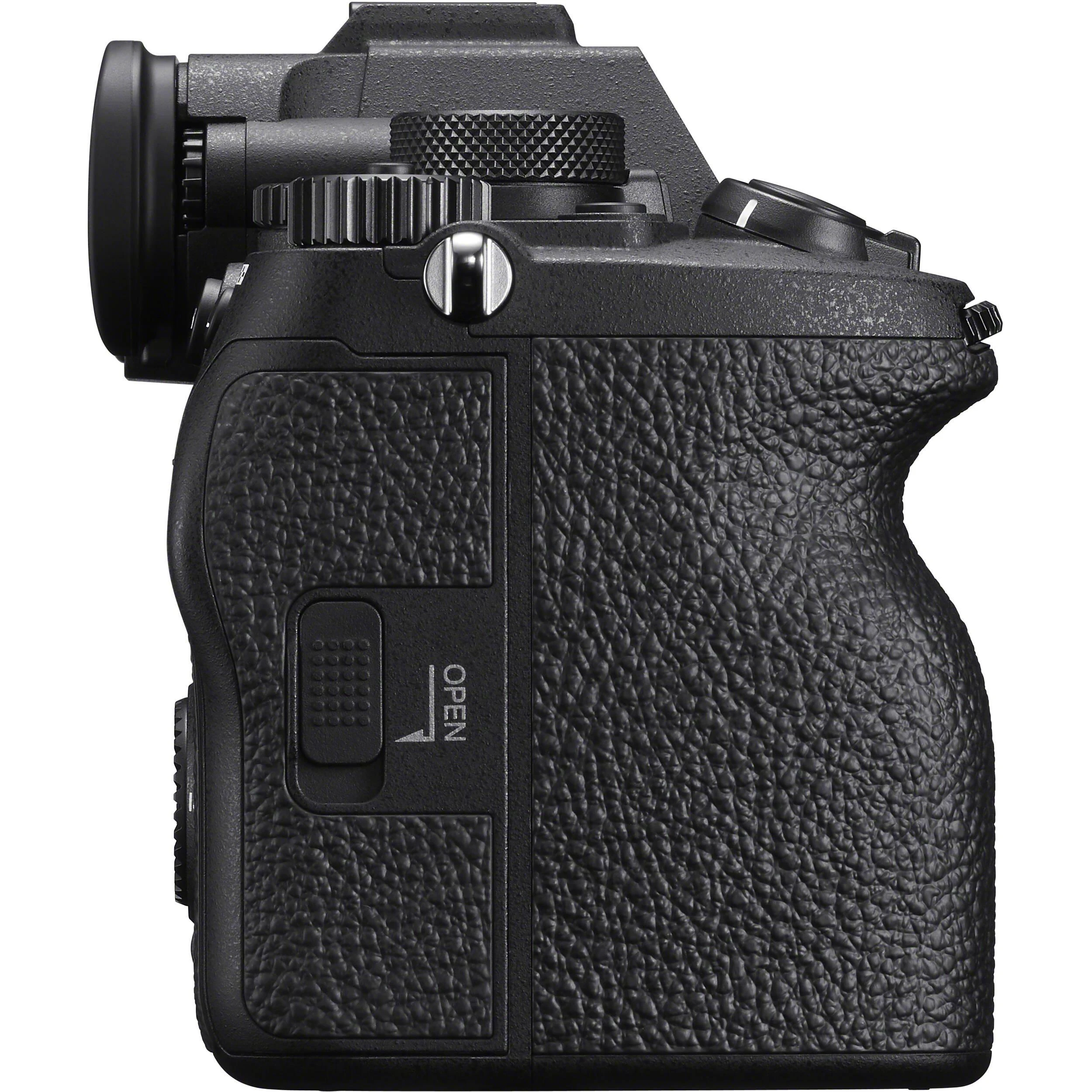 „Sony ILCE-7M4K Alpha A7 IV“ veidrodinis skaitmeninis fotoaparatas su 28–70 mm objektyvu