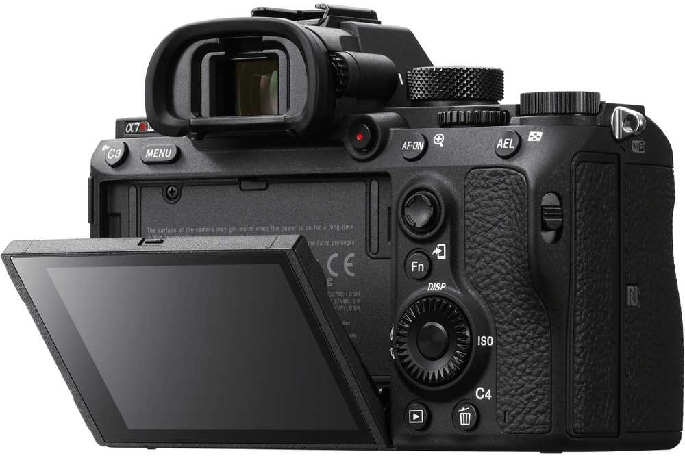 Sony ILCE-7RM3A A7R III su 35 mm viso kadro vaizdo jutikliu | Sony | Kamera su 35 mm viso kadro vaizdo jutikliu | ILCE-7RM3A Alpha 7R III | Veidrodinis fotoaparato korpusas | 42,4 MP | ISO jautrumas (maks.) 102400 | „Ekrano“ įstrižainė 3,0 colių
