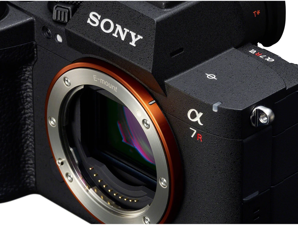 Sony A7R Mark VI Body (Juodas) | (ILCE-7RM6) | (α7R VI) | (Alpha 7R VI)