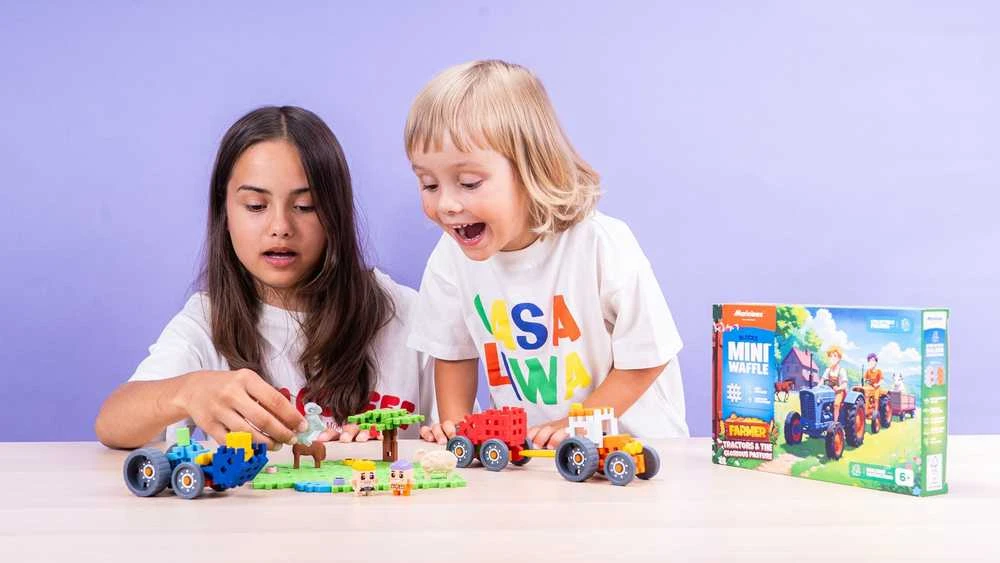 MARIOINEX Mini vaflių ūkininko kaladėlės Traktoriai ir šauni pieva, 110 detalių