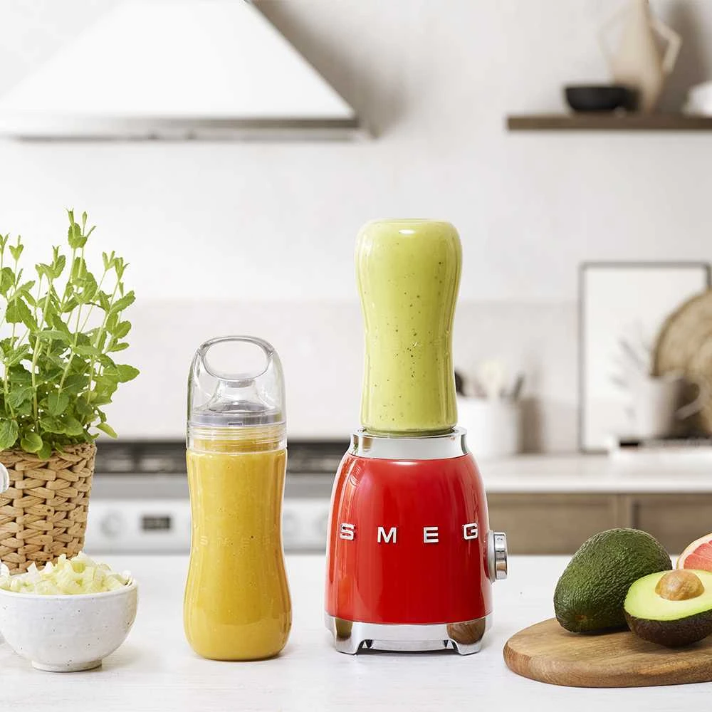 Blenderis - SMEG PBF01RDEU Kompaktiškas Asmeninis 2-greitis Dvigubas Peilis Raudonas