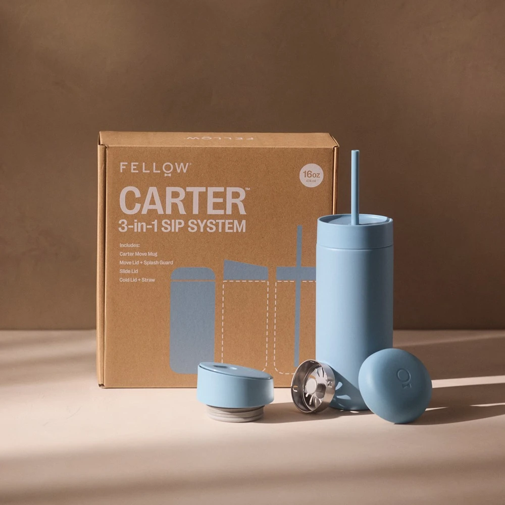 Fellow Carter Move Mug 3-in-1 kelioninis puodelis su 3 dangteliais, 473 ml, milteliai, Mėlyna
