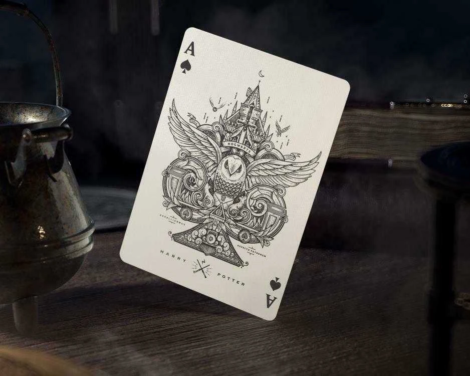 Theory 11 Harry Potter Hufflepuff Geltonos Theory11 Žaidimo Kortos