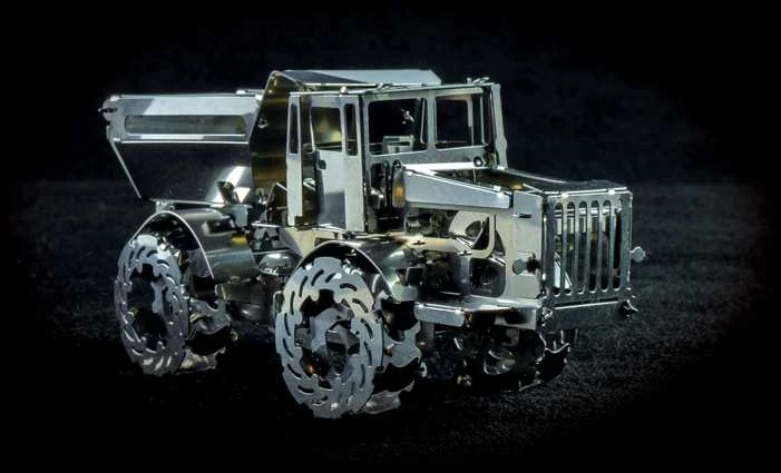 Time For Machine Hot Tractor 700 - metalinio konstruktoriaus komplektas