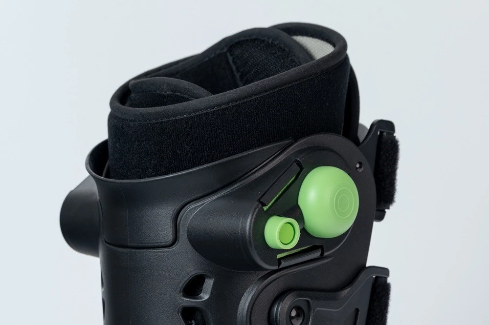 Reha Fund Short Ankle-Foot Orthosis "AIR WALKER DUO" SHORT O-1185/M REHAFUND, Juodas