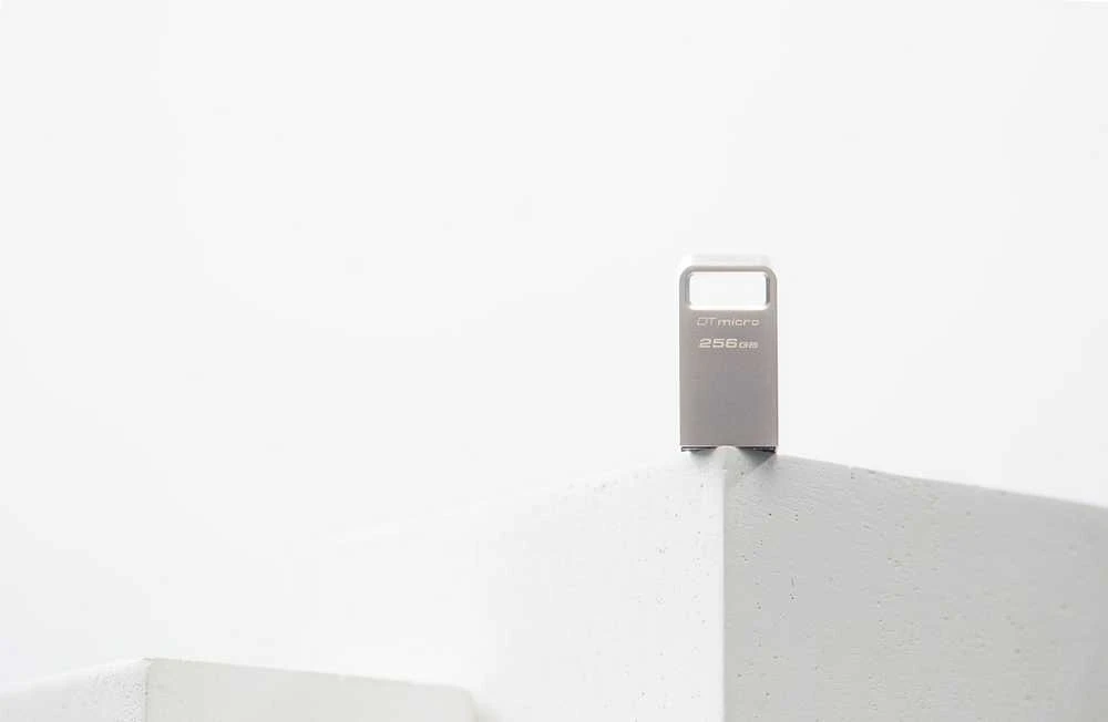 „Kingston“ | USB 3.2 atmintinė | „DataTraveler micro“ | 256 GB | USB A tipo | Sidabrinis