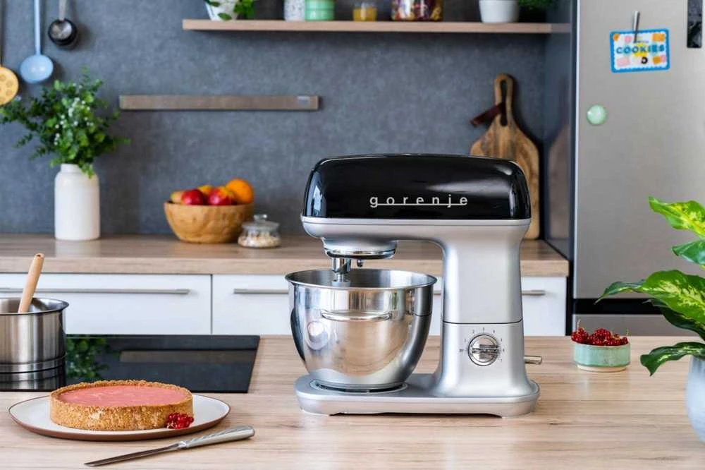 Virtuvinis kombainas Gorenje | Kitchen machine | MMC1000RLBK | 1000 W | Greičių skaičius 7 | Bowl capacity 4.5 L | Juodas