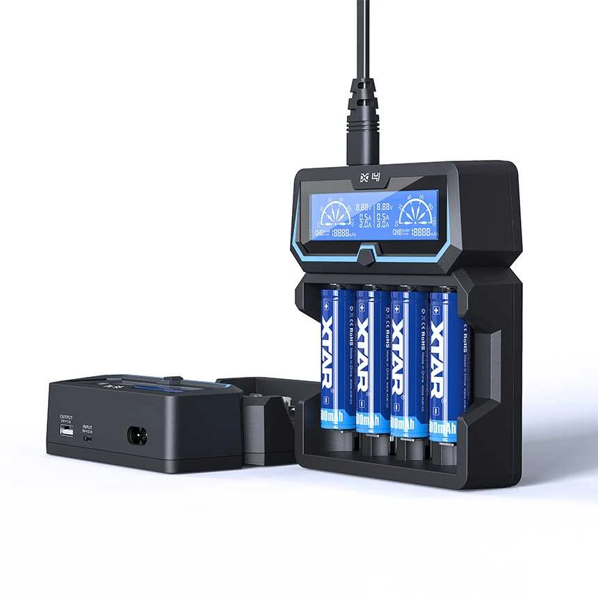 Xtar universalus 4 x Li-ion ir Ni-MH akumuliatorių įkroviklis su LCD ekranu X4