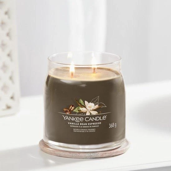 Yankee Candle Aromatinė žvakė Signature glass medium Vanilla Bean Espresso 368 g