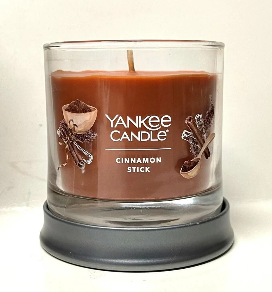 Yankee Candle Yankee žvakė su cinamono lazdele, 122 g