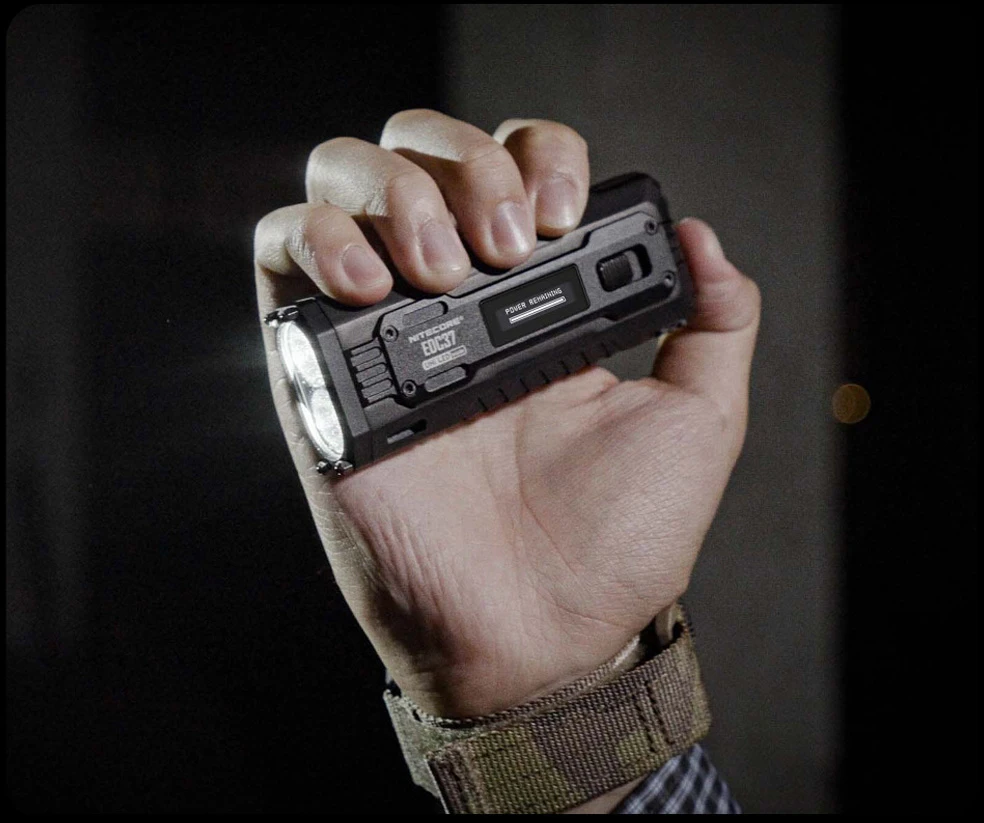Nitecore EDC37 8000 lm USB-C įkraunamas plokščias EDC žibintuvėlis