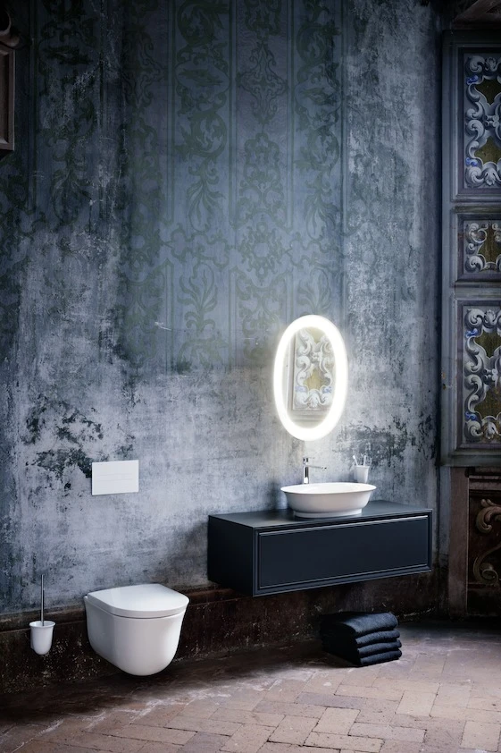 Laufen New Classic WC sėdynė su dangčiu. QR/SC. balta