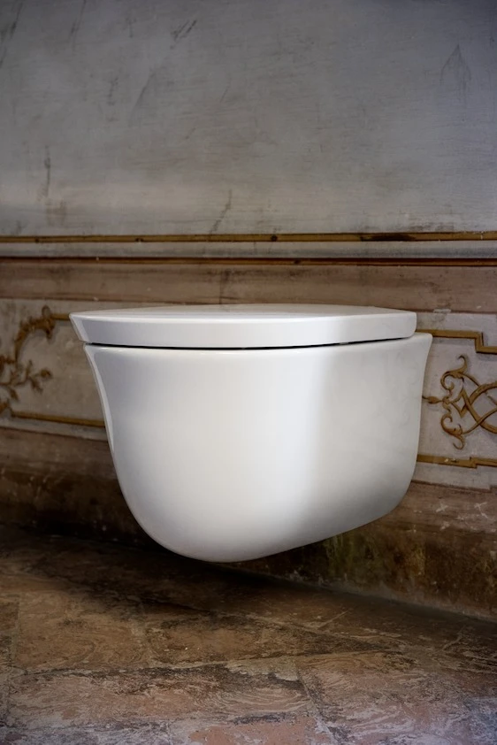 Laufen New Classic WC sėdynė su dangčiu. QR/SC. balta