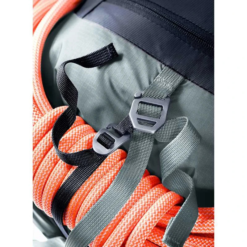 Alpinistinė kuprinė Deuter Guide 30 - Tamsiai mėlyna - M