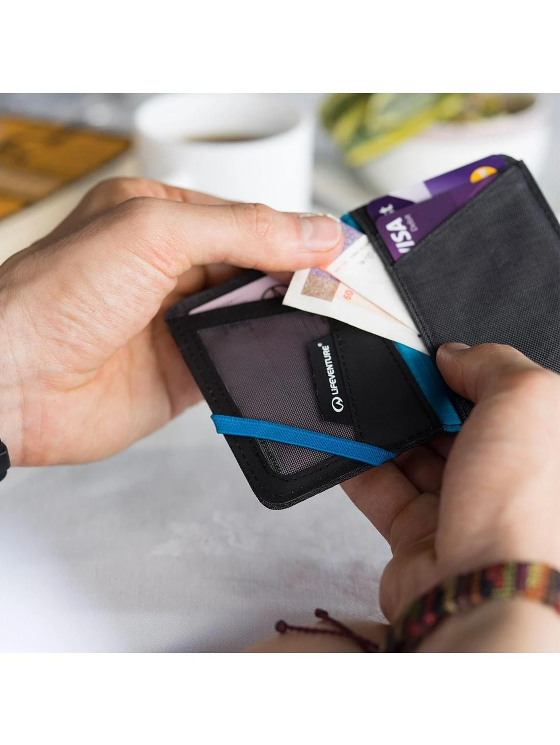 Kortelių dėklas Lifeventure RFID Recycled - Pilka